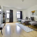 Gemuetliches Innenstadtnest, Zentrale Lage, 88qm, Kostenfreier Parkplatz, Fuer Bis Zu 6 Personen Κότμπους