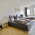 Gemuetliches Innenstadtnest, Zentrale Lage, 88qm, Kostenfreier Parkplatz, Fuer Bis Zu 6 Personen * Κότμπους