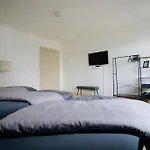 Gemuetliches Innenstadtnest, Zentrale Lage, 88qm, Kostenfreier Parkplatz, Fuer Bis Zu 6 Personen