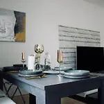 Διαμέρισμα Gemuetliches Innenstadtnest, Zentrale Lage, 88qm, Kostenfreier Parkplatz, Fuer Bis Zu 6 Personen *
