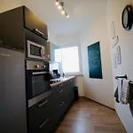 Διαμέρισμα Gemuetliches Innenstadtnest, Zentrale Lage, 88qm, Kostenfreier Parkplatz, Fuer Bis Zu 6 Personen *