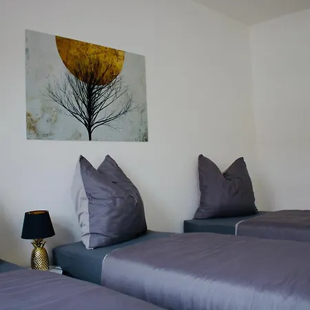 아파트 Gemuetliches Innenstadtnest, Zentrale Lage, 88qm, Kostenfreier Parkplatz, Fuer Bis Zu 6 Personen