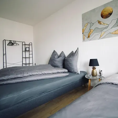 Gemuetliches Innenstadtnest, Zentrale Lage, 88qm, Kostenfreier Parkplatz, Fuer Bis Zu 6 Personen Daire *