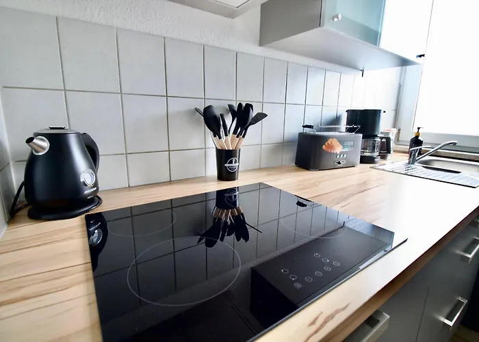 Gemuetliches Innenstadtnest, Zentrale Lage, 88qm, Kostenfreier Parkplatz, Fuer Bis Zu 6 Personen * 콧부스