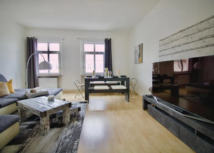 Gemuetliches Innenstadtnest, Zentrale Lage, 88qm, Kostenfreier Parkplatz, Fuer Bis Zu 6 Personen 아파트 콧부스