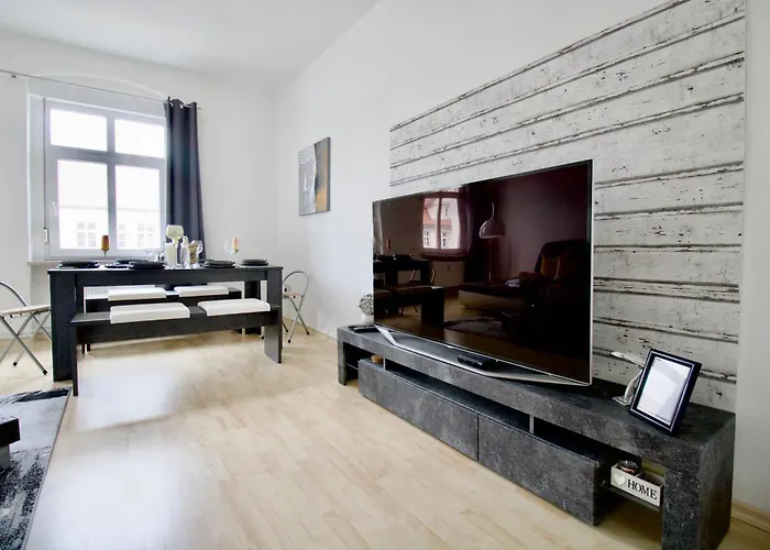 Gemuetliches Innenstadtnest, Zentrale Lage, 88qm, Kostenfreier Parkplatz, Fuer Bis Zu 6 Personen * 콧부스