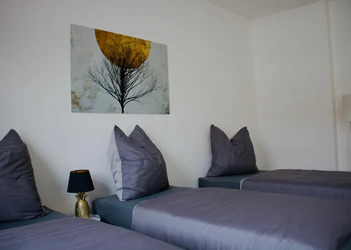 Apartment Gemuetliches Innenstadtnest, Zentrale Lage, 88qm, Kostenfreier Parkplatz, Fuer Bis Zu 6 Personen