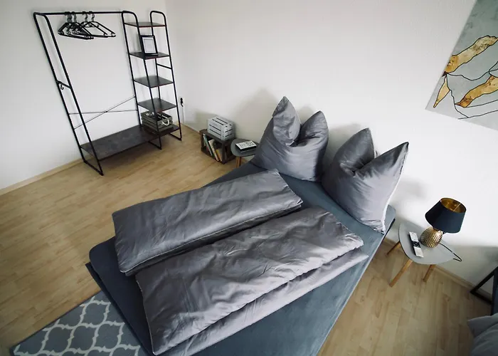 Gemuetliches Innenstadtnest, Zentrale Lage, 88qm, Kostenfreier Parkplatz, Fuer Bis Zu 6 Personen * Cottbus