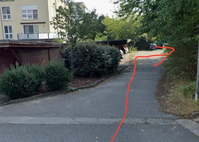 Gemuetliches Innenstadtnest, Zentrale Lage, 88qm, Kostenfreier Parkplatz, Fuer Bis Zu 6 Personen 콧부스